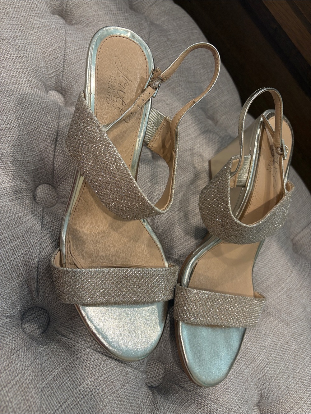 Jewel Badgley Mischka Metallic Champagne Glitter Wedge Sandals